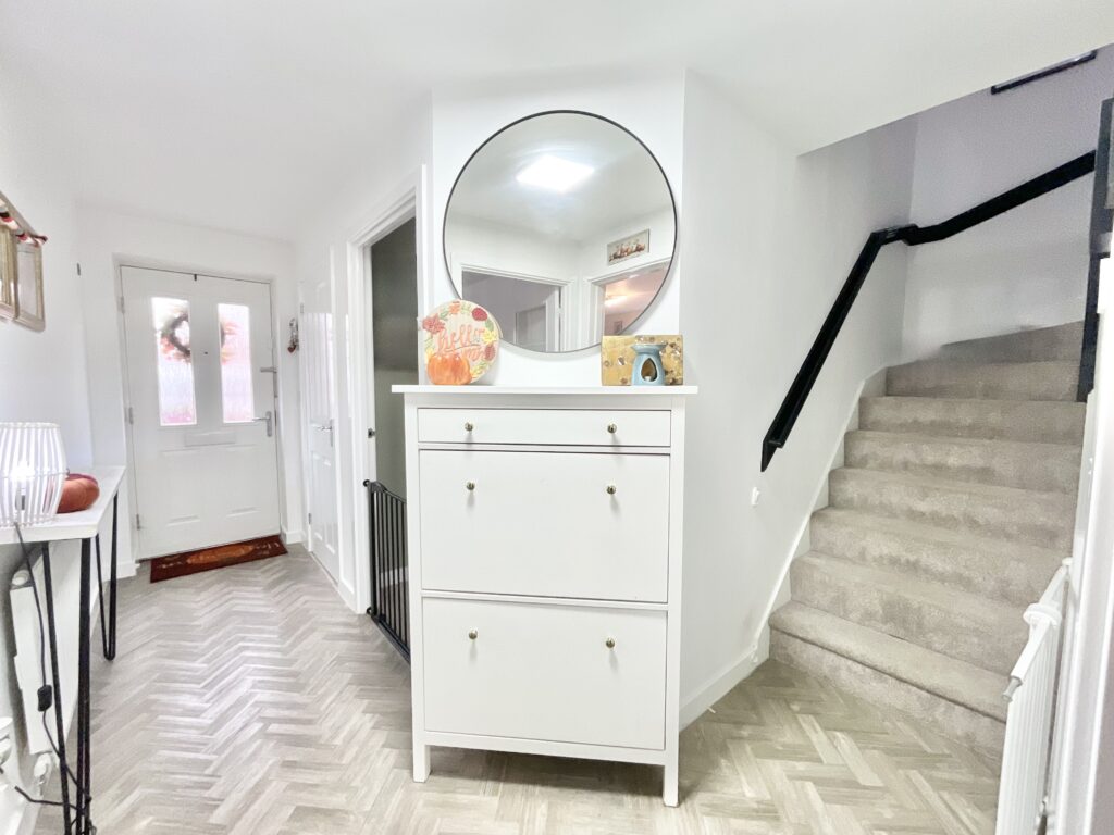 Harris View, Stone, ST15