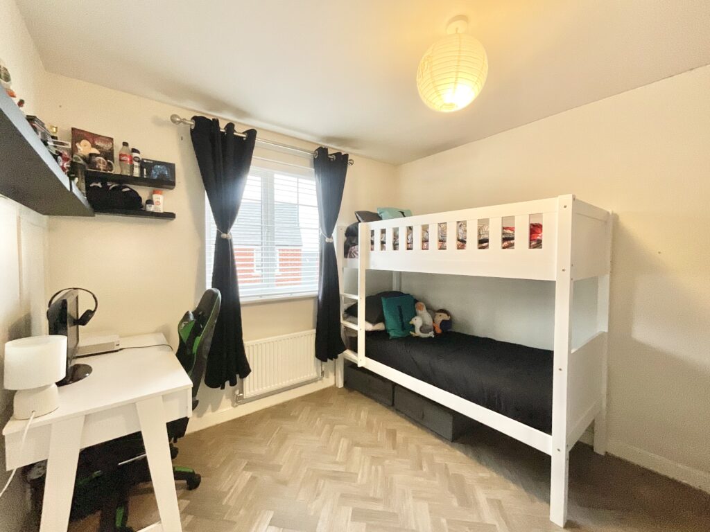 Harris View, Stone, ST15