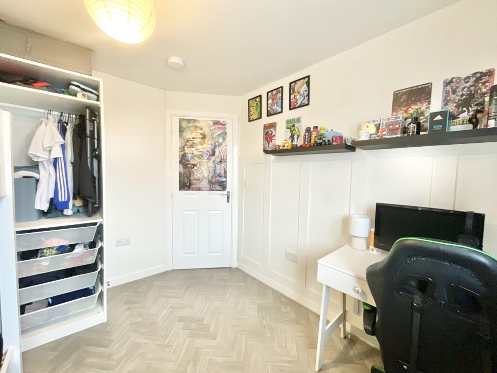 Harris View, Stone, ST15