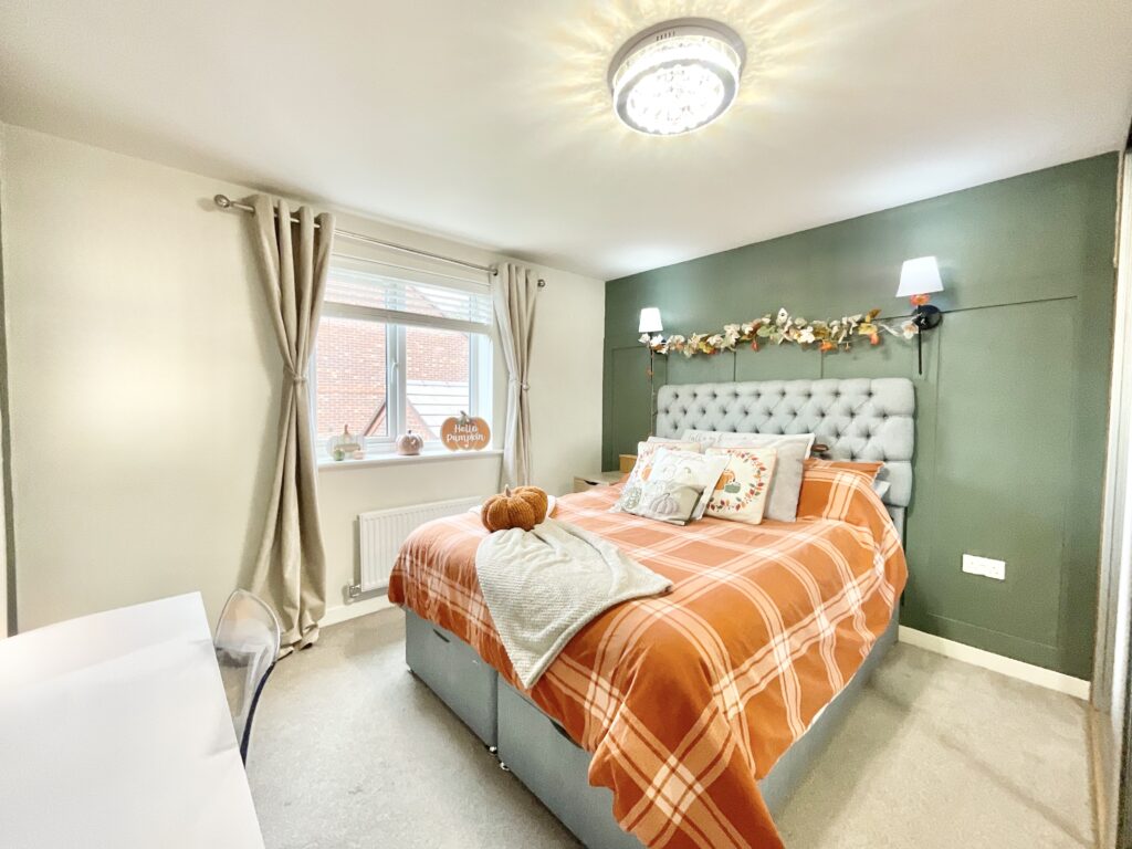 Harris View, Stone, ST15