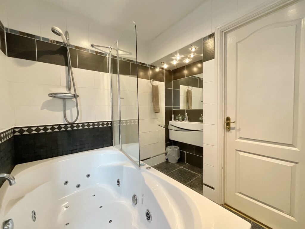 Haydn Jones Drive, Nantwich, CW5
