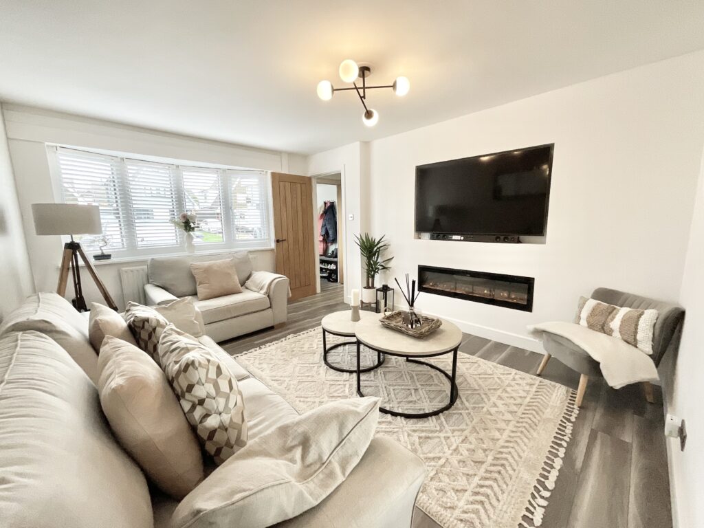 Lawnsfield Walk, Stafford, ST16