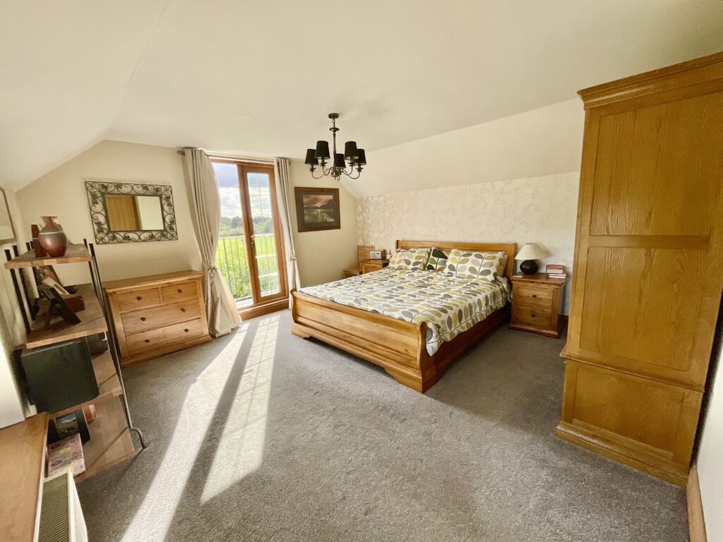 Outlanes, Meaford, ST15
