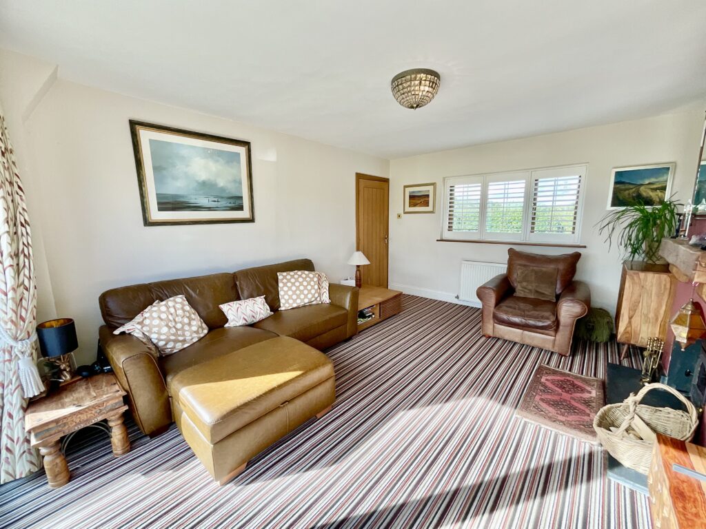 Outlanes, Meaford, ST15