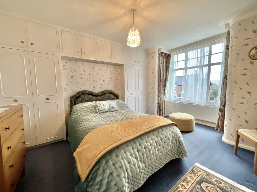 The Avenue, Cheadle, ST10
