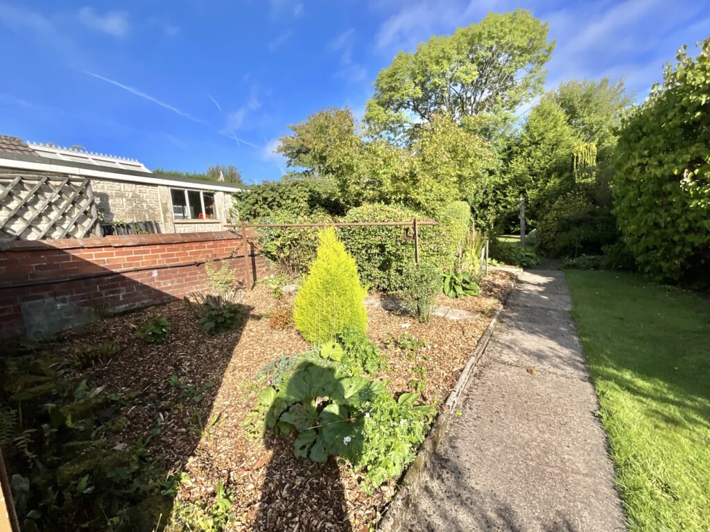 The Avenue, Cheadle, ST10