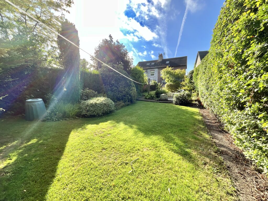 The Avenue, Cheadle, ST10