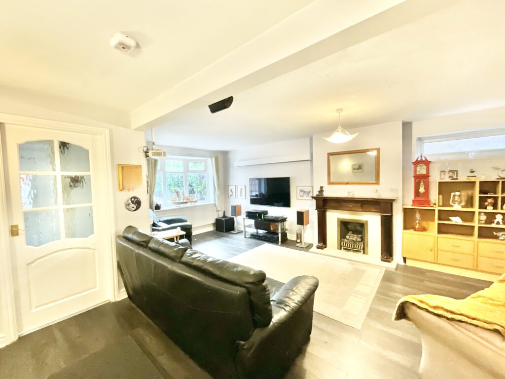 Cheadle Road, Tean, ST10