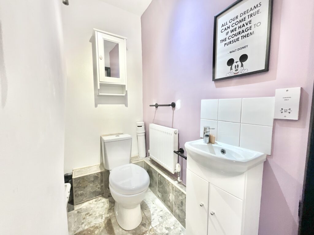 The Avenue, Blythe Bridge, ST11