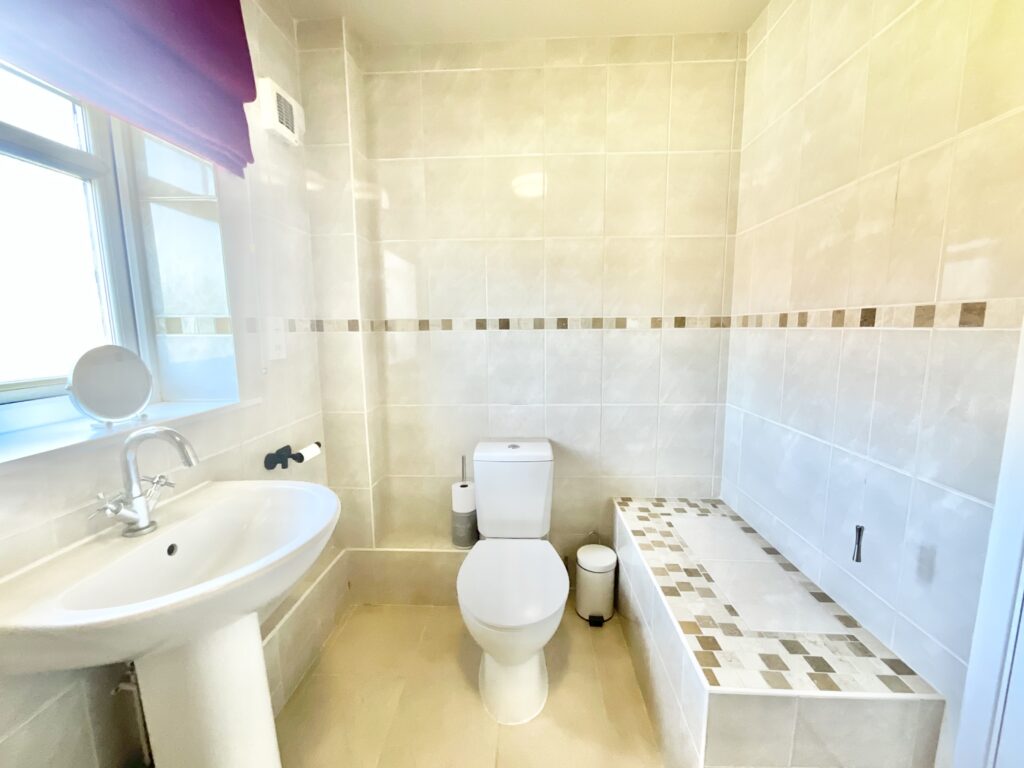 The Avenue, Blythe Bridge, ST11