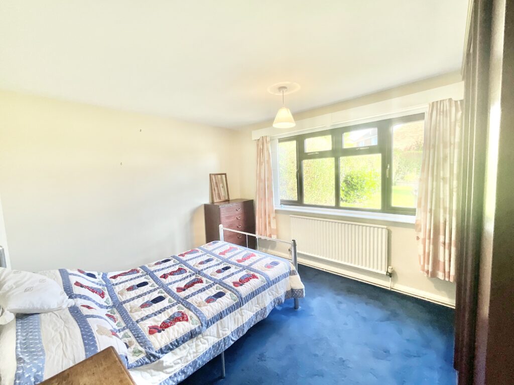 Lockwood Road, Kingsley Holt, ST10