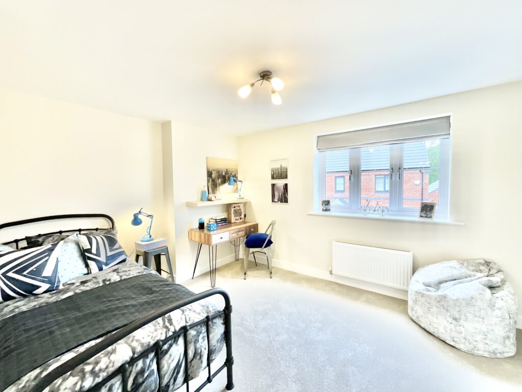 Meadowside View, Alton, ST10