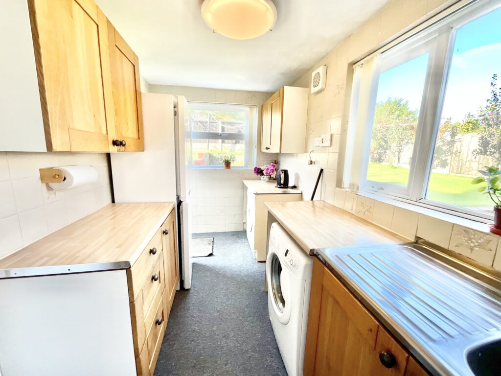 Leek Road, Cheadle, ST10