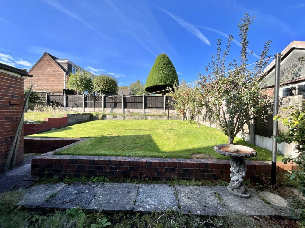 Leek Road, Cheadle, ST10