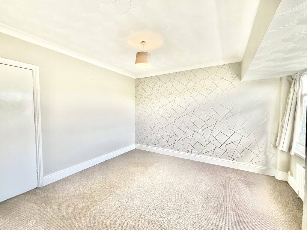 Stuart Avenue, Draycott, ST11