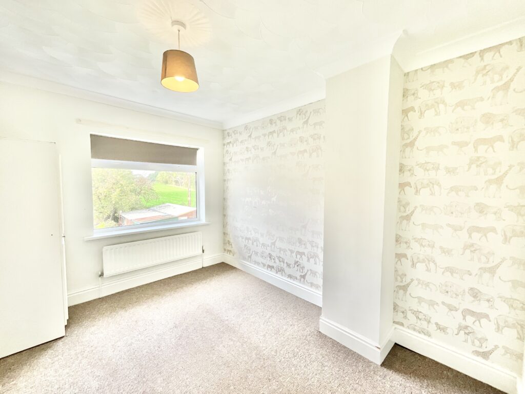 Stuart Avenue, Draycott, ST11