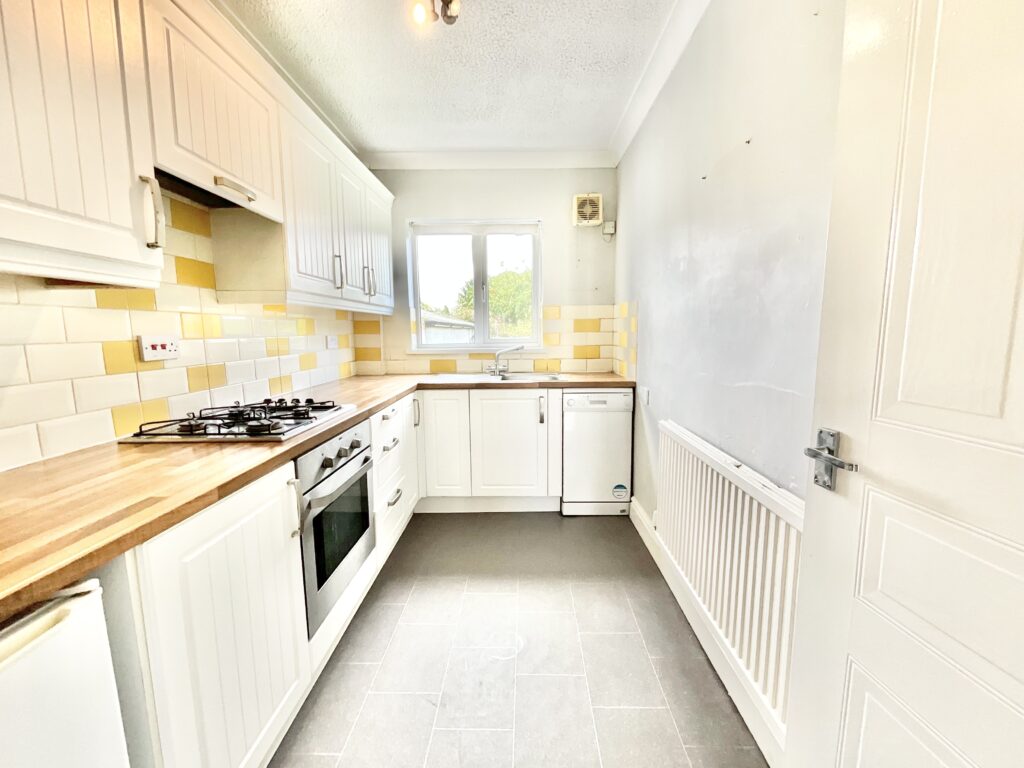 Stuart Avenue, Draycott, ST11