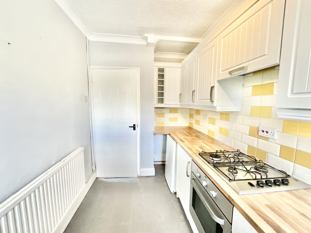 Stuart Avenue, Draycott, ST11