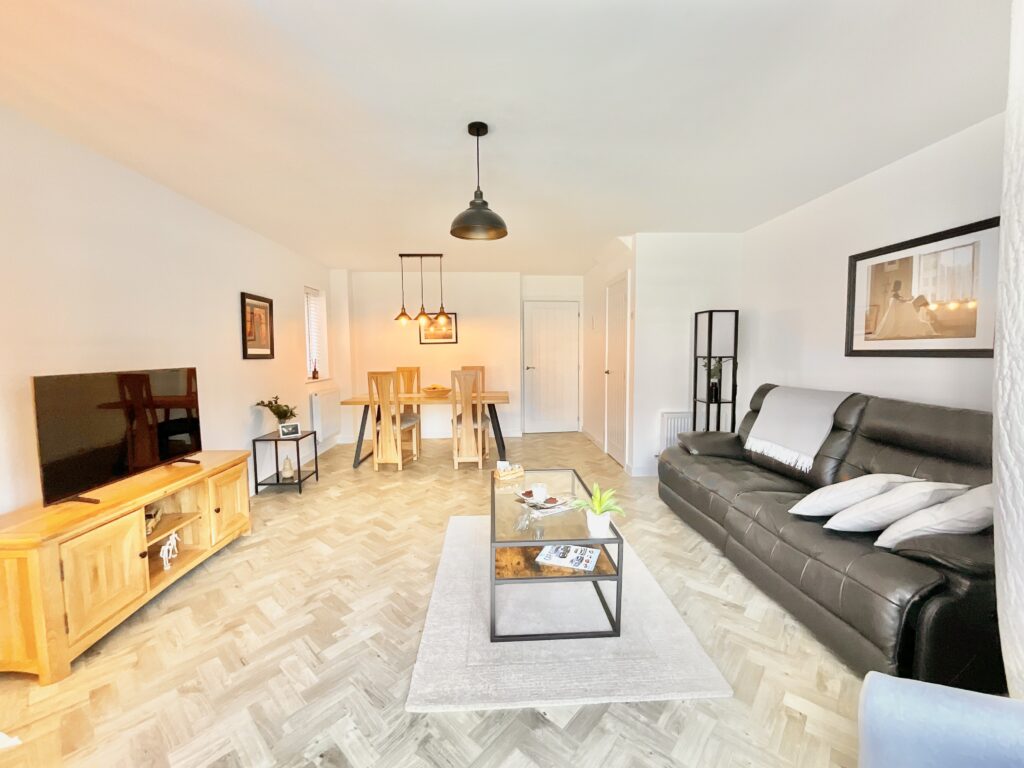 Queen Street, Cheadle, ST10