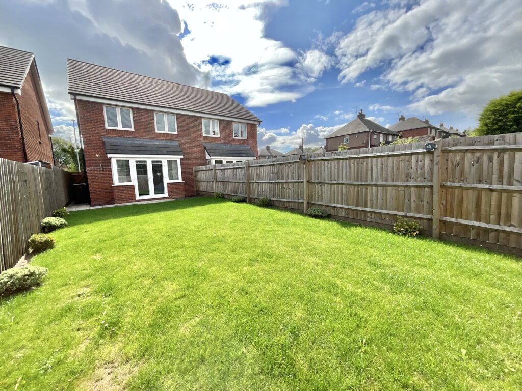 Queen Street, Cheadle, ST10