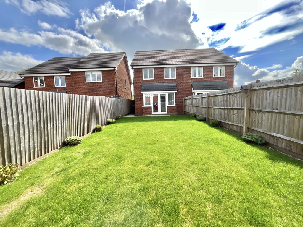 Queen Street, Cheadle, ST10