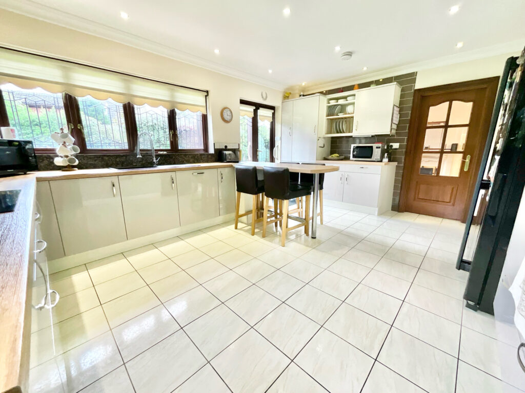 Highlows Lane, Yarnfield, ST15
