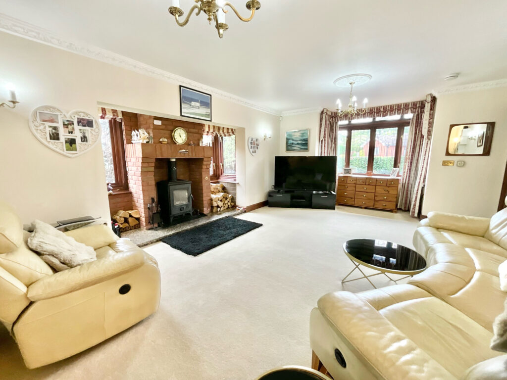Highlows Lane, Yarnfield, ST15