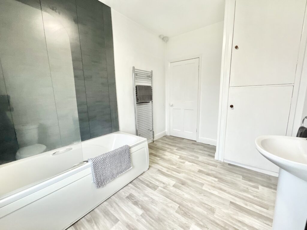 Mill Road, Cheadle, ST10