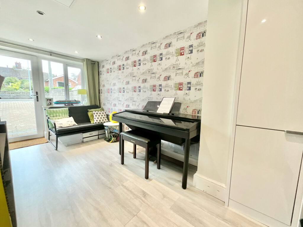 Scarratt Close, Forsbrook, ST11