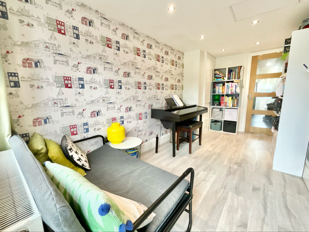 Scarratt Close, Forsbrook, ST11