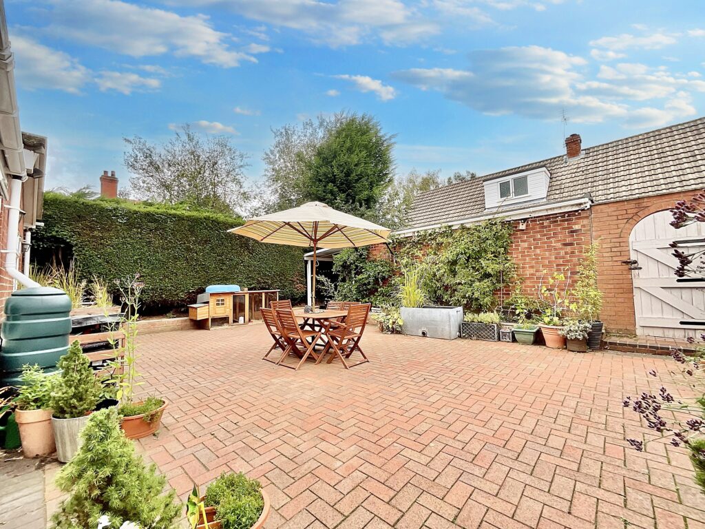 Moorlands Drive, Wybunbury, CW5