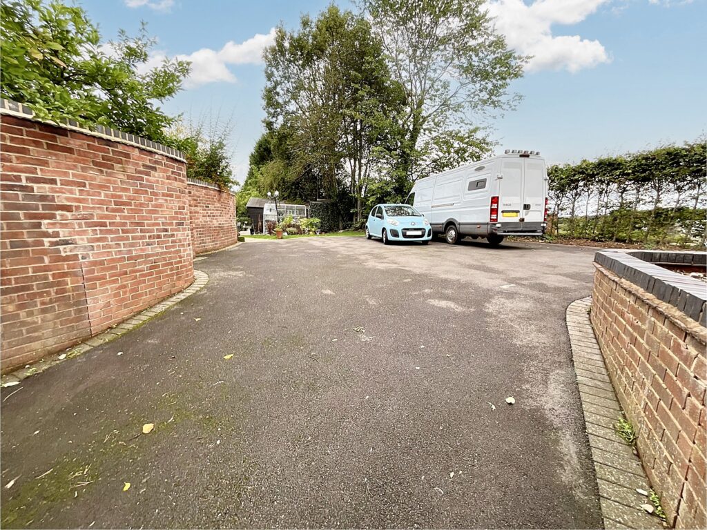 Butterton, Newcastle, ST5