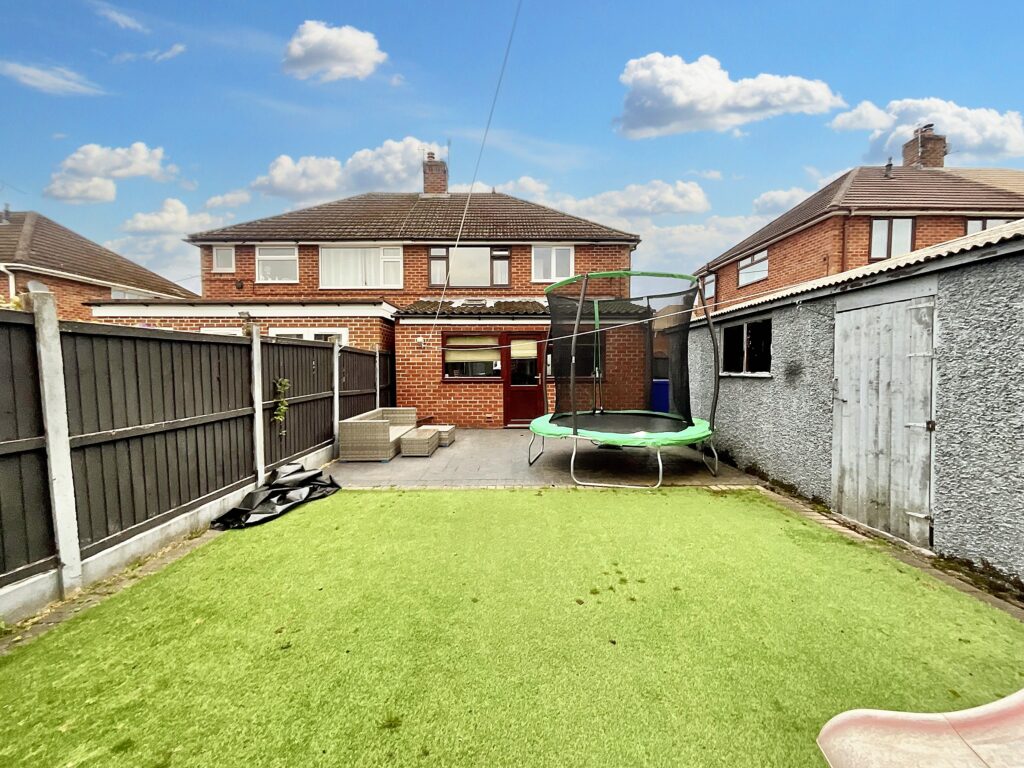 Ash Green Close, Stoke-On-Trent, ST4