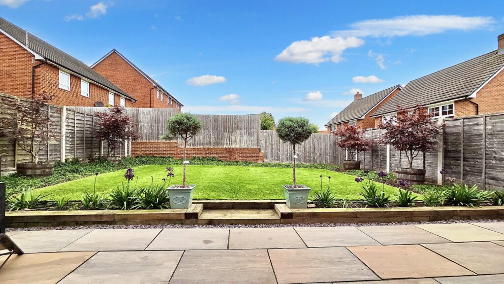 Hazel Way, Edleston, CW5