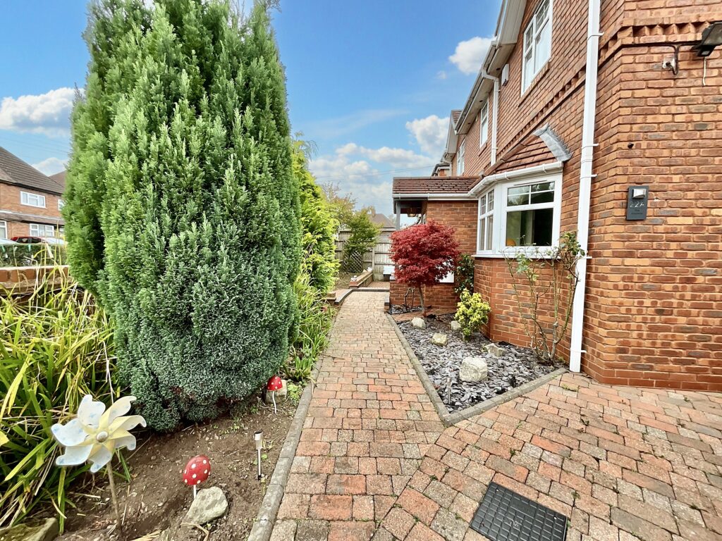 The Avenue, Blythe Bridge, ST11