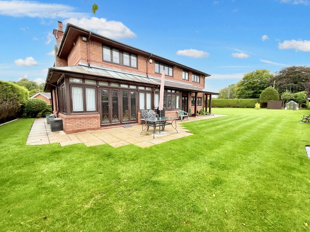 Highlows Lane, Yarnfield, ST15