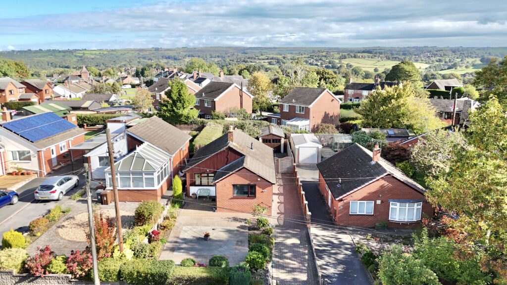 Lockwood Road, Kingsley Holt, ST10