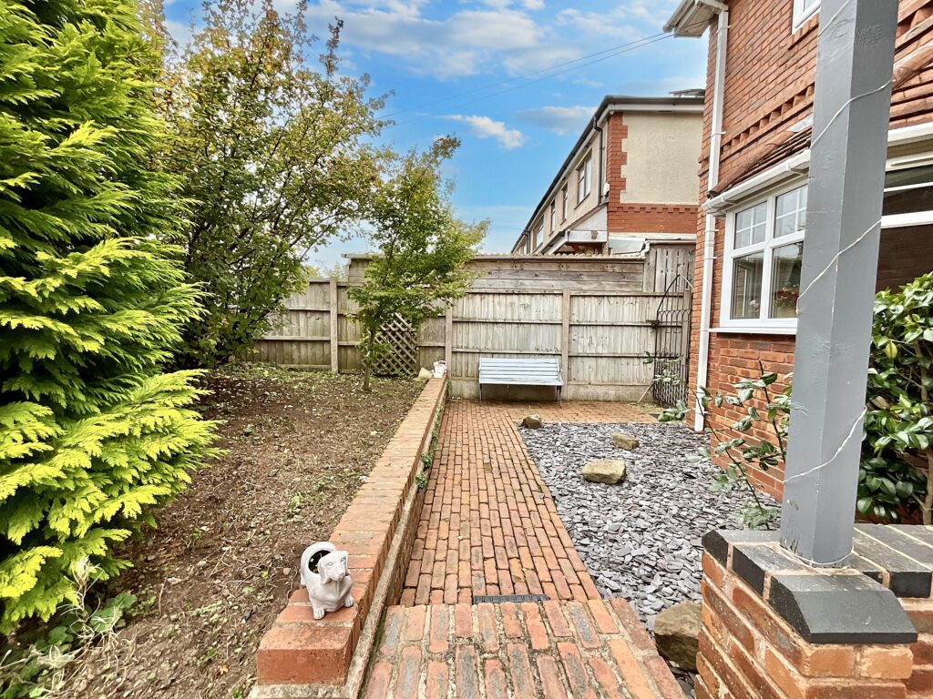 The Avenue, Blythe Bridge, ST11