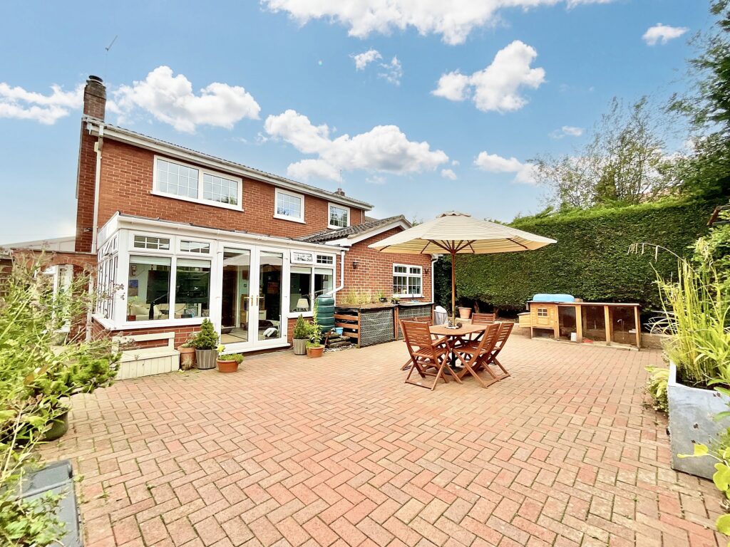Moorlands Drive, Wybunbury, CW5