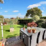 Redwood Avenue, Stone, ST15