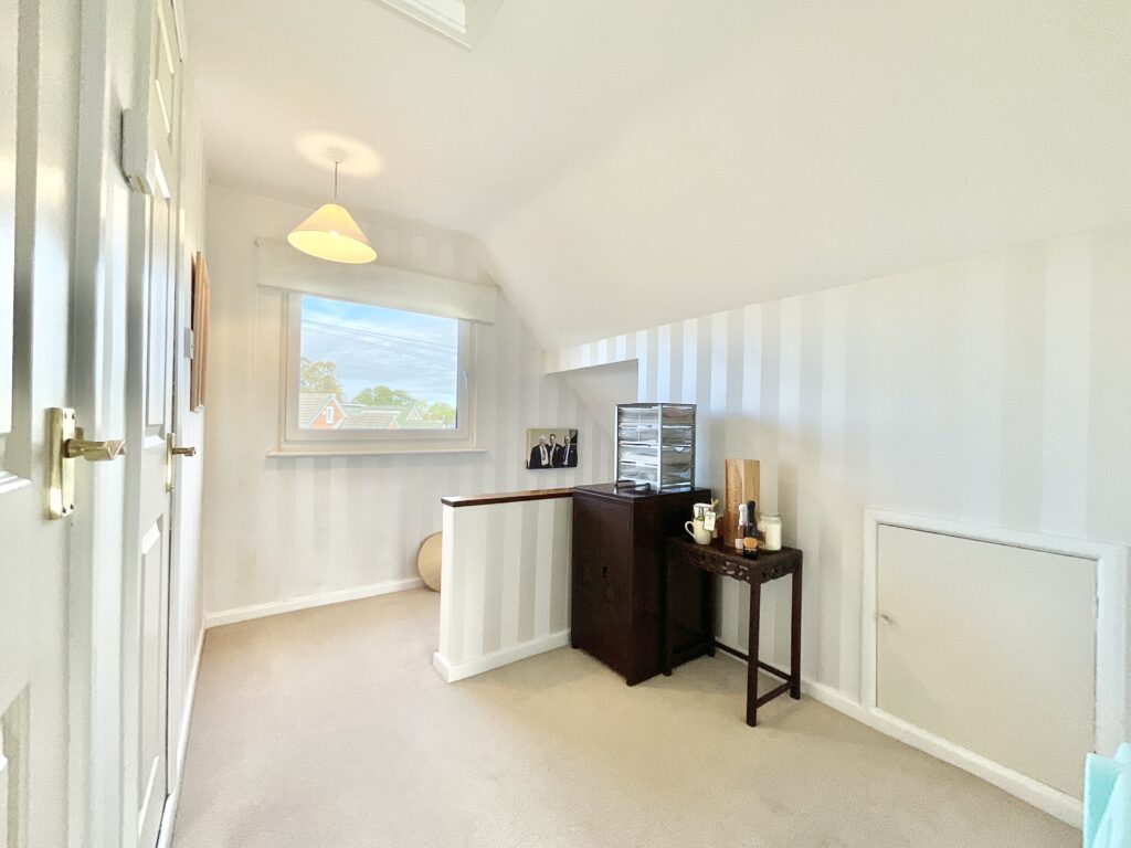 Meadow Lane, Derrington, ST18