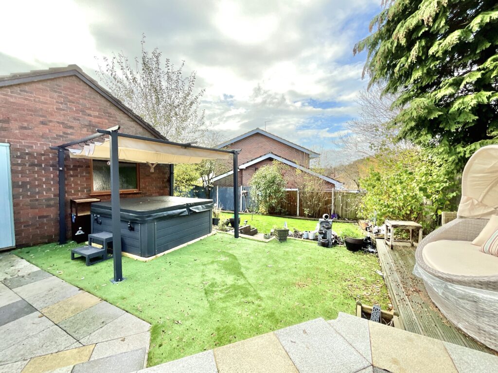 Chestnut Road, Loggerheads, TF9