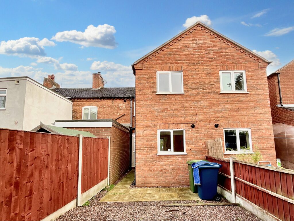 Tunley Street, Stone, ST15