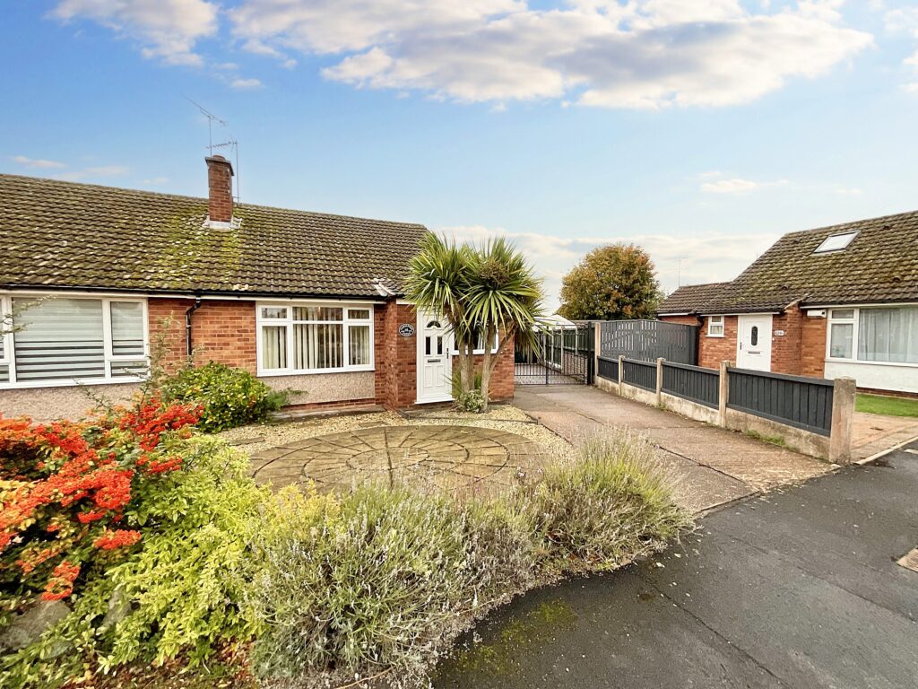 Camelford Close, Stafford, ST17