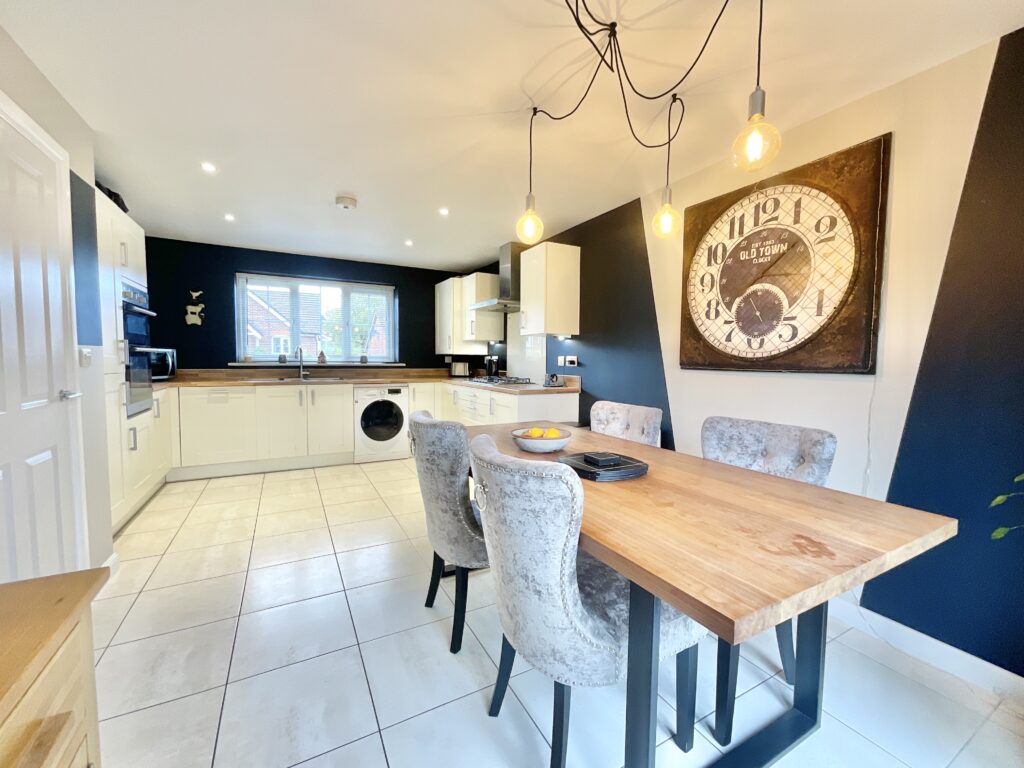 Wheelwright Drive, Eccleshall, ST21