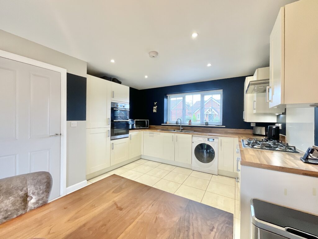 Wheelwright Drive, Eccleshall, ST21