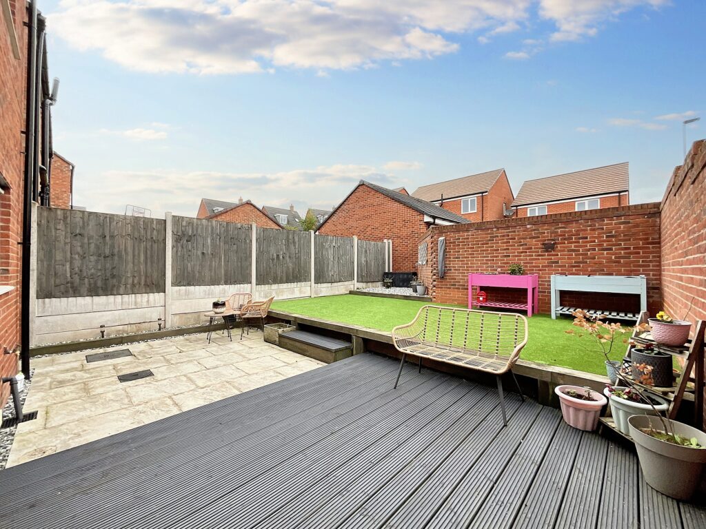 Parker-Jervis Place, Stone, ST15