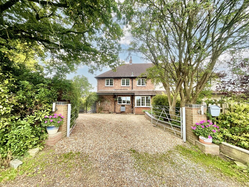 Wrinehill Road, Wybunbury, CW5