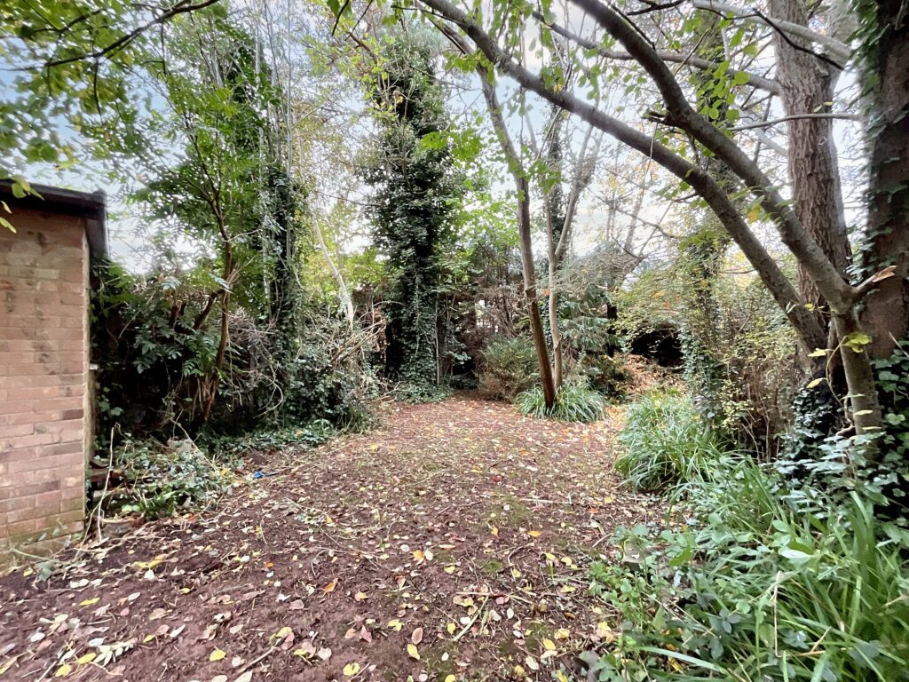 Peacehaven Grove, Stoke-On-Trent, ST4