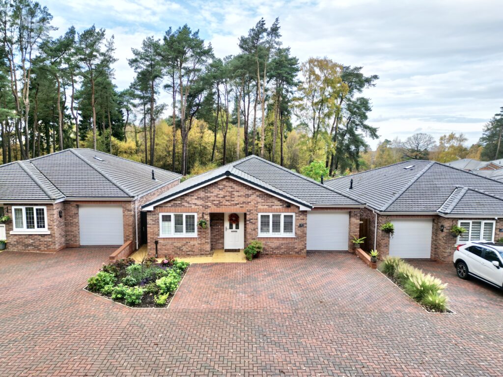 Burnt Oaks Place, Loggerheads, TF9